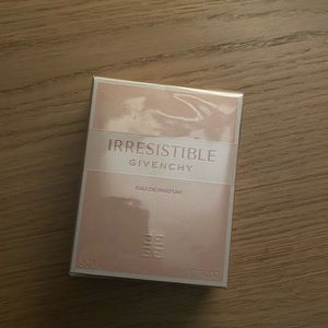 ✨BRAND NEW✨ GIVENCHY “Irresistible” 50 mL EDP